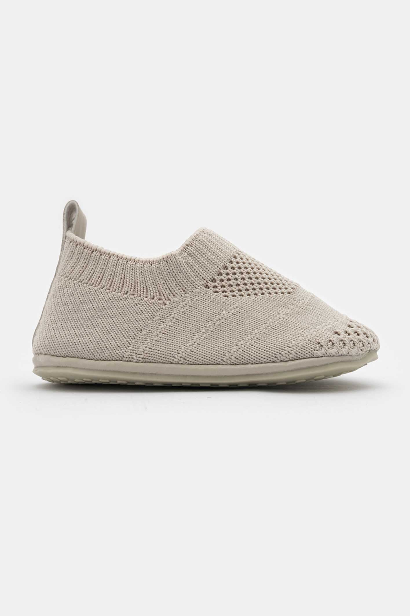 ZAPATILLAS PEKIN U 16-20